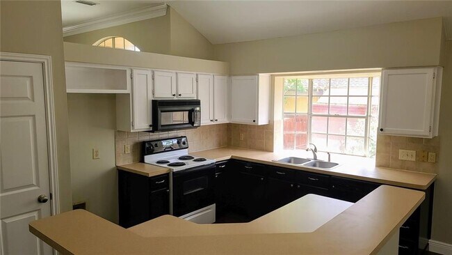 Building Photo - 2517 Jacqueline Dr