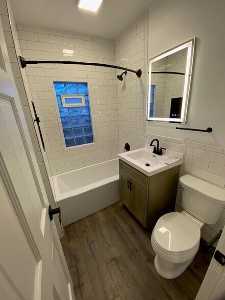 Remodeled Bathroom - 1620 N Jackson St