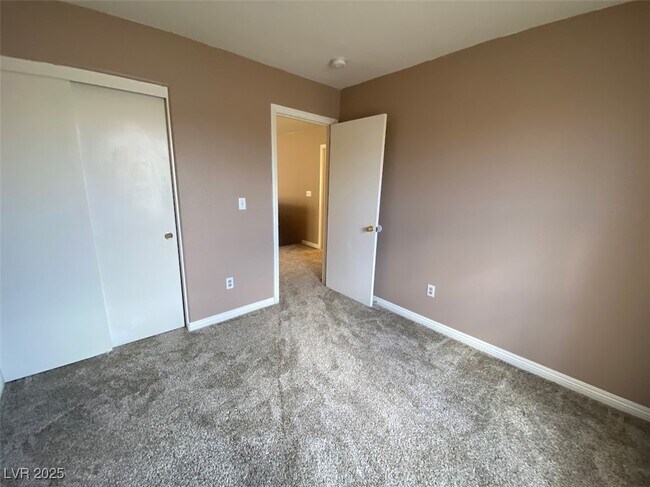 Building Photo - 3322 Palio Ave