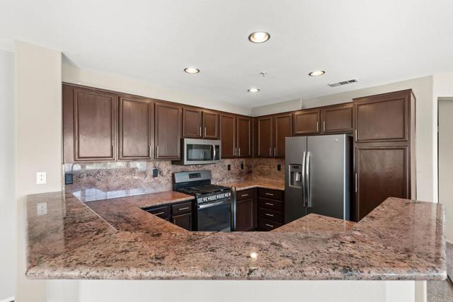 Building Photo - 26137 Oakcreek Union Way
