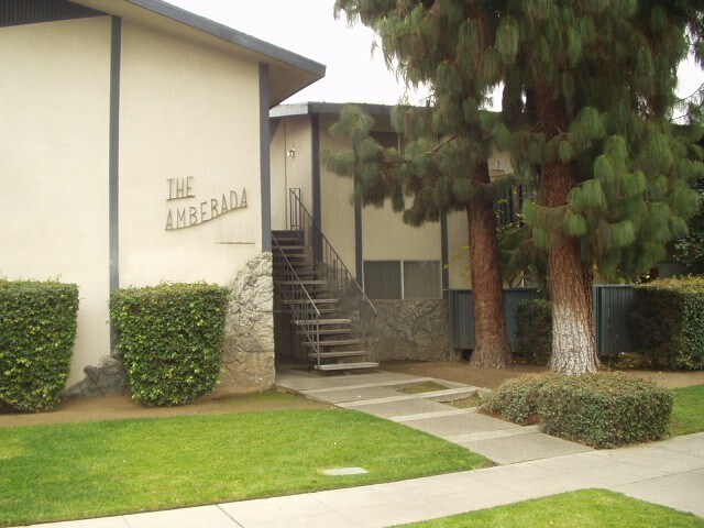 THE AMBERADA APTS. SIDE VIEW - 4220 N First St