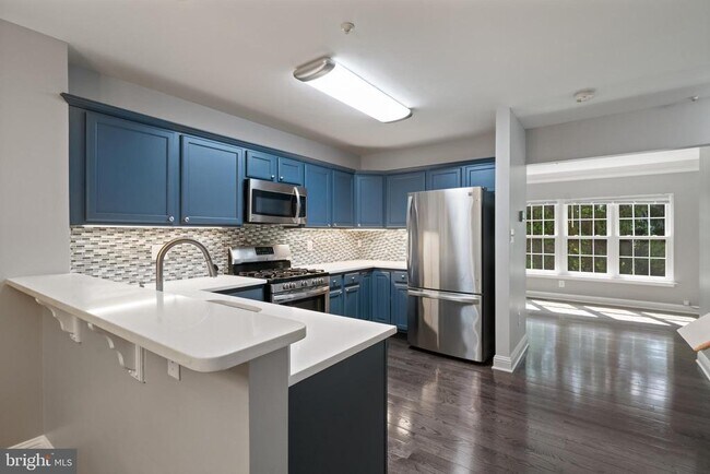 Building Photo - 18613 Village Fountain Dr
