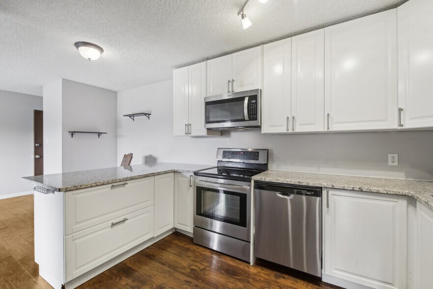 Building Photo - 5110 Williams Fork Trl