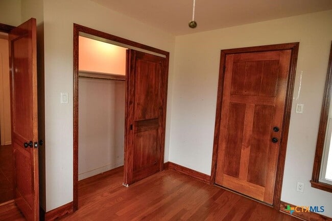 Building Photo - 12300 FM1105