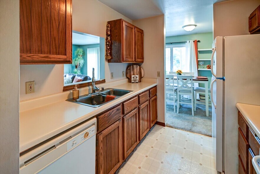 Building Photo - 2850 Cimarron Trl