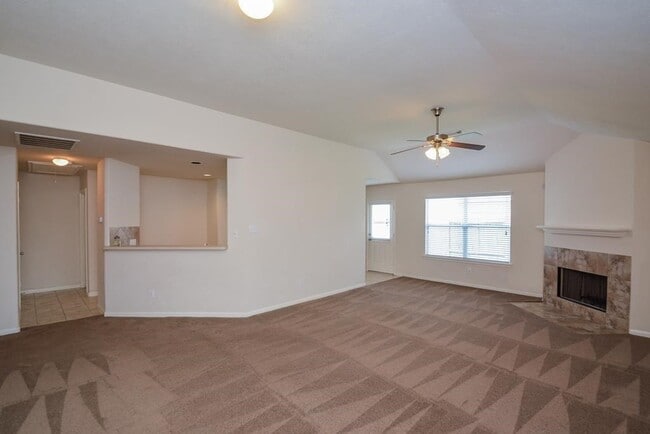 Building Photo - 8334 Loetsch Ridge Way