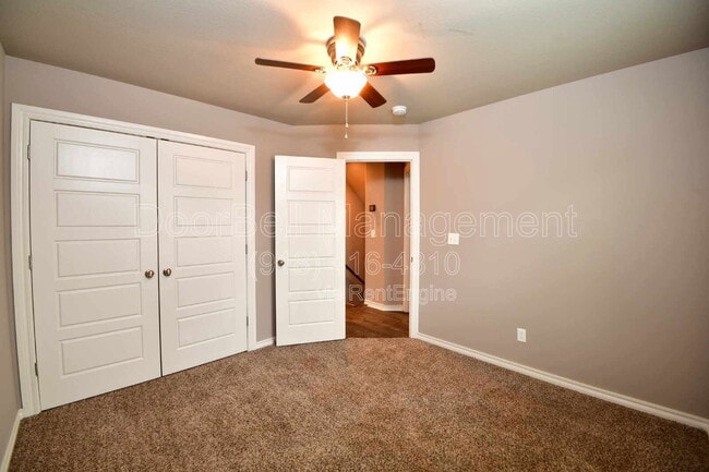 Building Photo - 512 S Haynie St