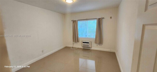 Building Photo - 9800 E Bay Harbor Dr