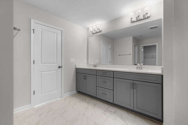 Building Photo - 2408 McKenzie Ridge Ln