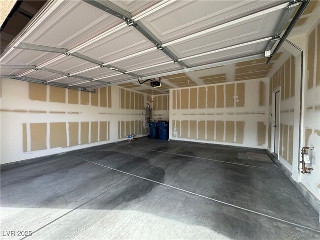 Building Photo - 5117 Fiery Sky Ridge St