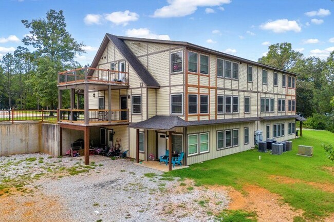 Building Photo - 0 Spring Creek Ct