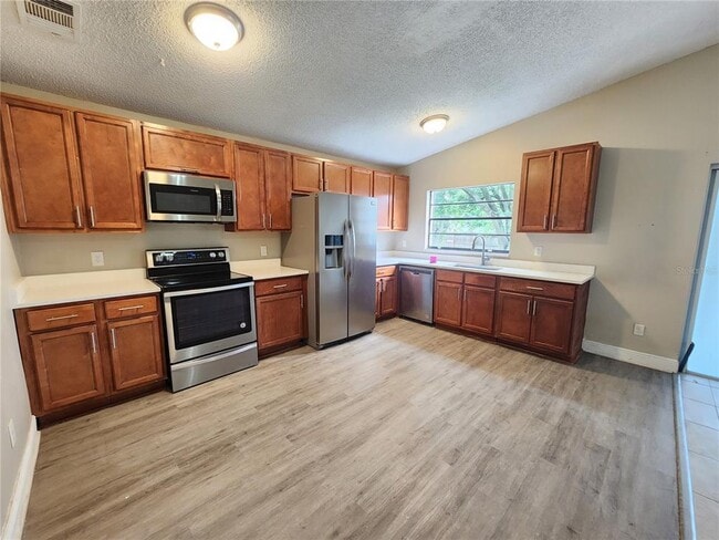 Building Photo - 11500 Benbow Ct