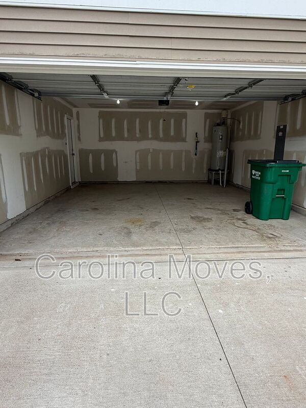Building Photo - 649 Millsgate Cir