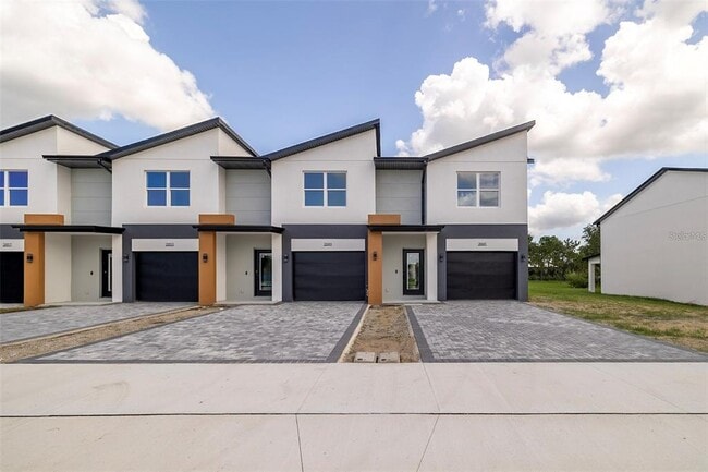 Building Photo - 2057 BARROSO