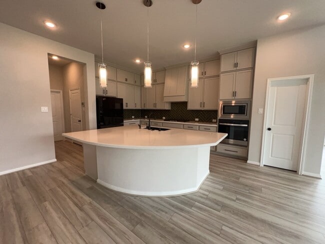 Building Photo - 18411 Starlight Vly Trl