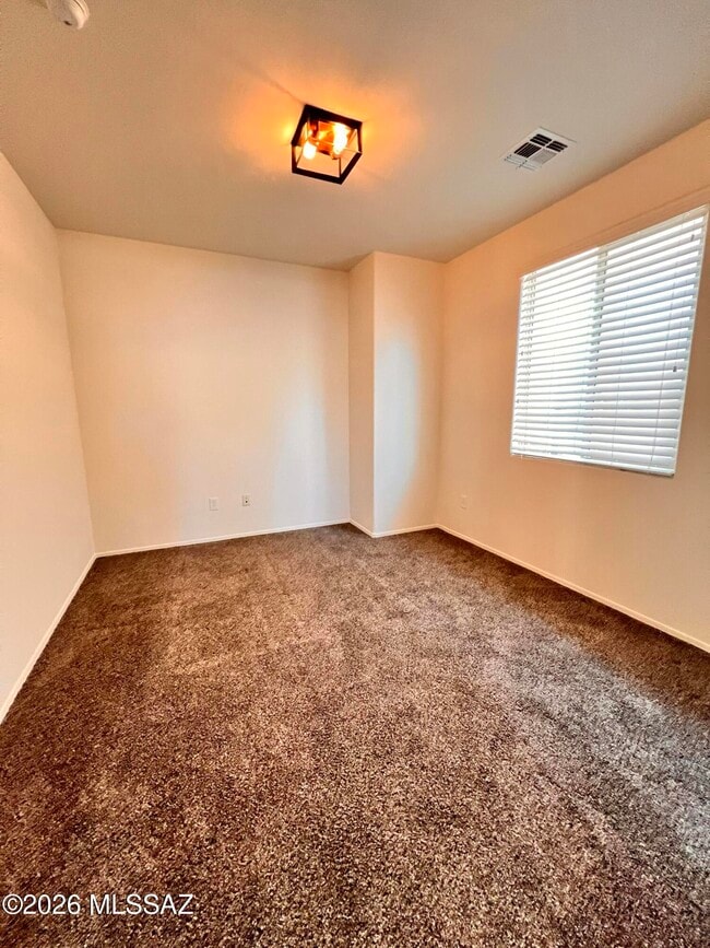 Building Photo - 12992 Westminster Dr