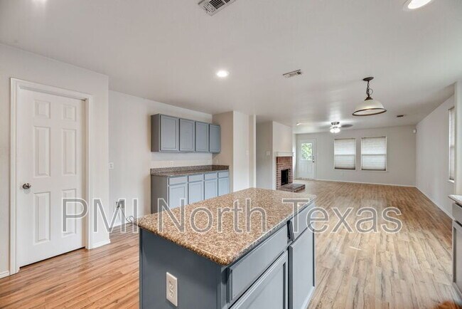 Building Photo - 13072 Sewanee Dr