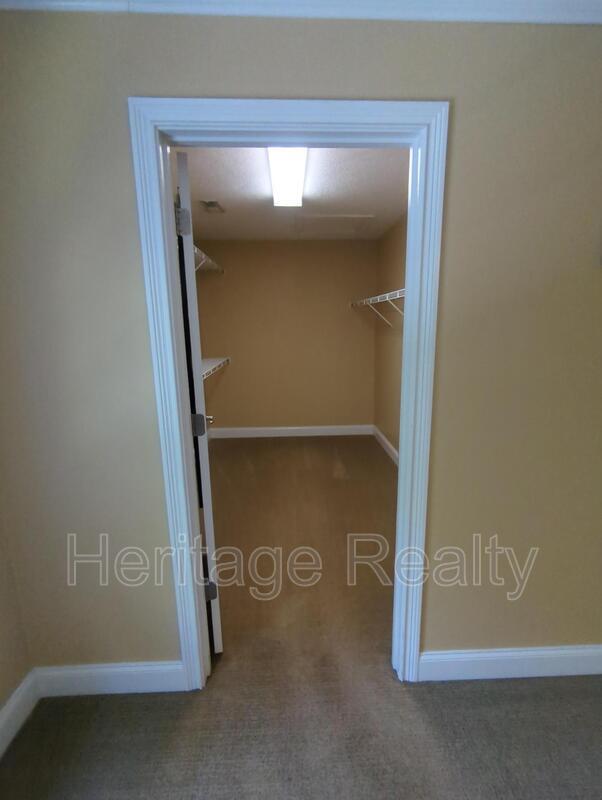 Building Photo - 655 Yorkland Way