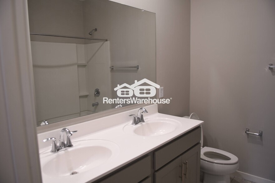 Building Photo - 2264 W Harmont Dr