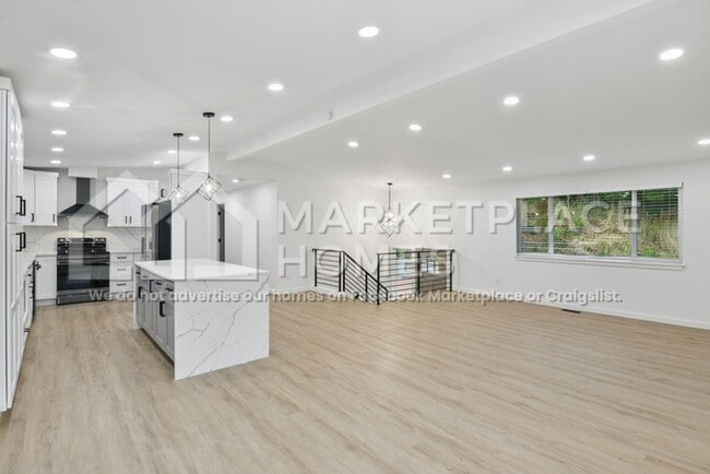 Building Photo - 2032 N Castle Way