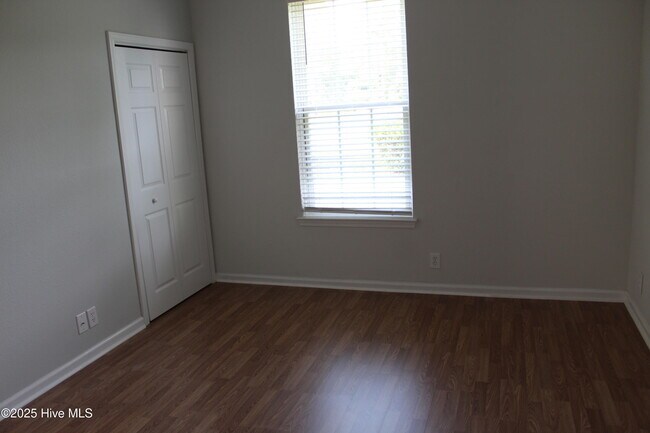 Building Photo - 870 Great Egret Cir SW