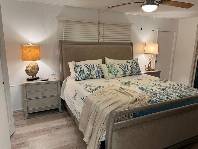 Building Photo - 667 Sugar Palm St