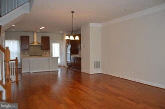 Building Photo - 3059 Waterloo Ln