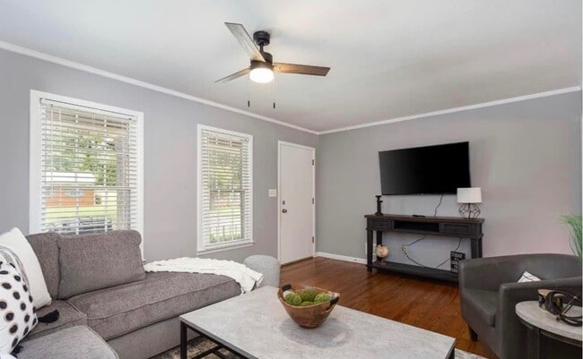 Building Photo - 947 Boswell Dr