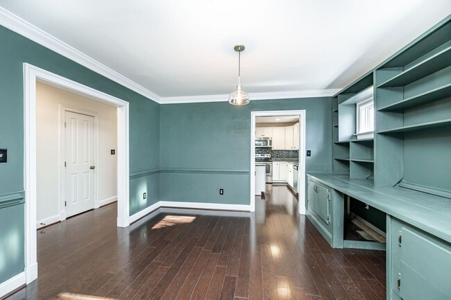 Building Photo - Beautiful Northside RVA Home-Move In Ready