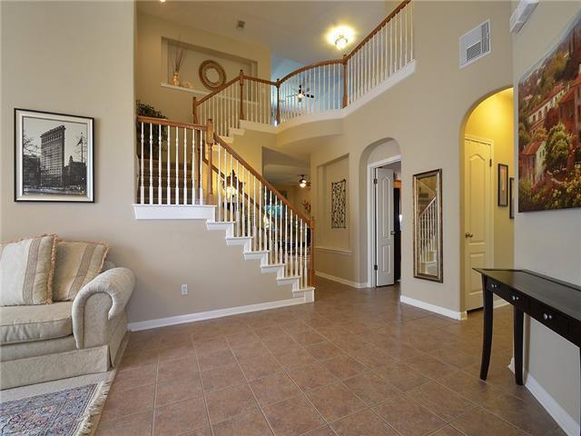 Building Photo - 2409 Tivoli Dr
