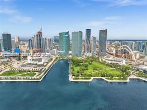 Building Photo - 900 Biscayne Blvd