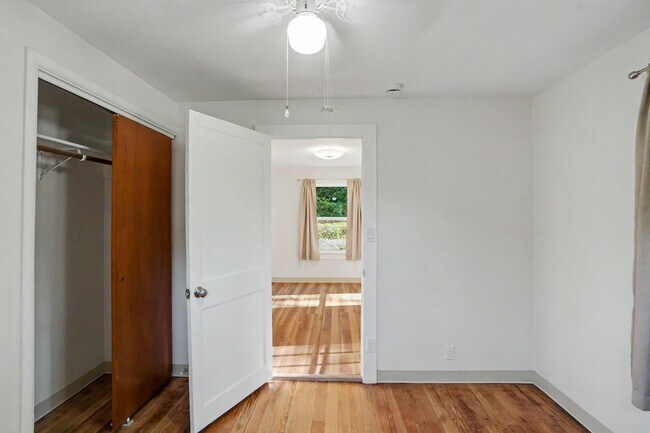 Building Photo - 30645 Fisher St