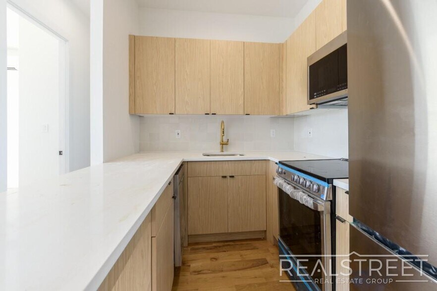Building Photo - Brand New Residences with Modern Finishes ...