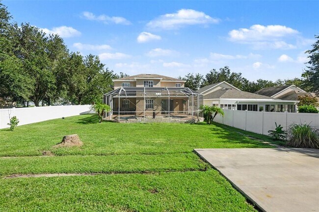 Building Photo - 301 Fern Gulley Dr