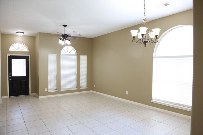 Building Photo - 3518 Stacy Park Cir