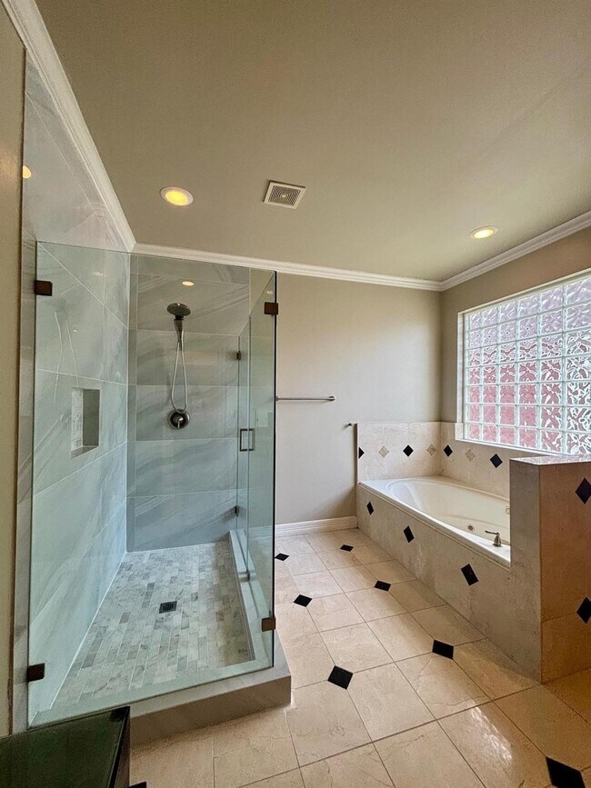 Building Photo - 3515 Durness Way