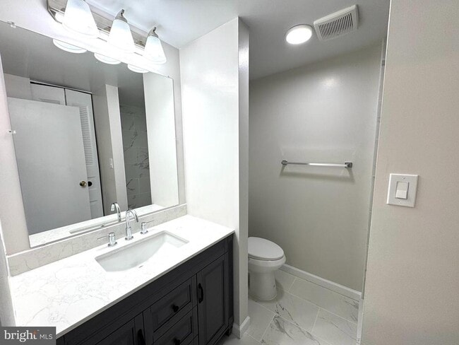 Building Photo - 2903 Montauk Ct