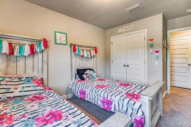 Building Photo - 6077 Royal Port Ct