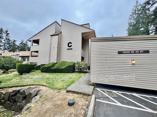Building Photo - 14636 NE 45th St