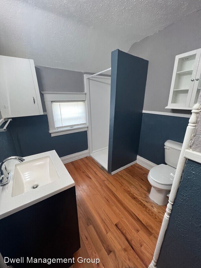 Building Photo - 4 br, 2 bath House - 401 9th St NE