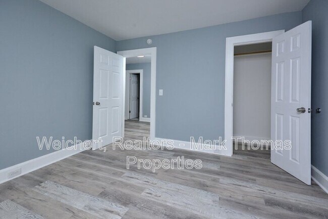 Building Photo - 216 N Guthrie Ave