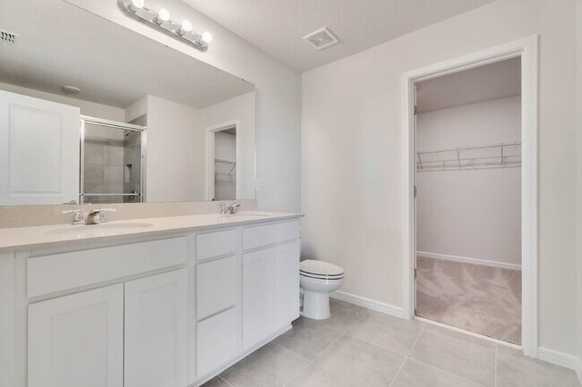 Building Photo - Available on 08/10! Desirable 4-Bedroom Home in Scenic Ridgeview Community