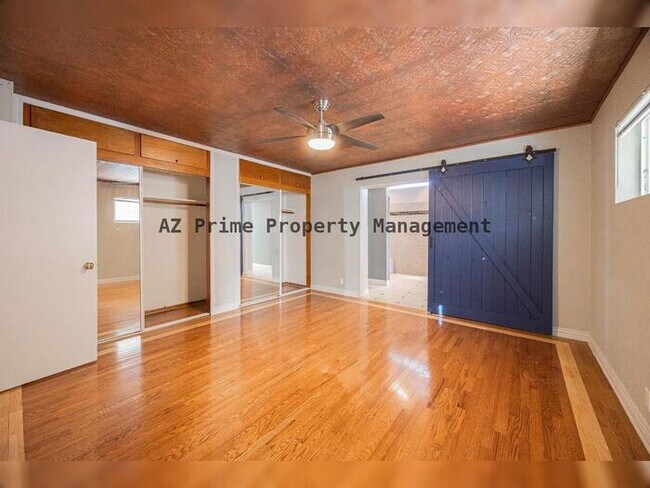 Building Photo - 3137 N 4th Ave