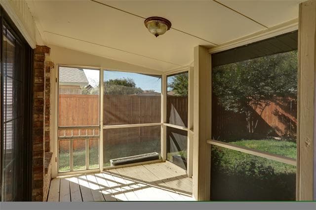 Building Photo - 2105 Wheaton Dr