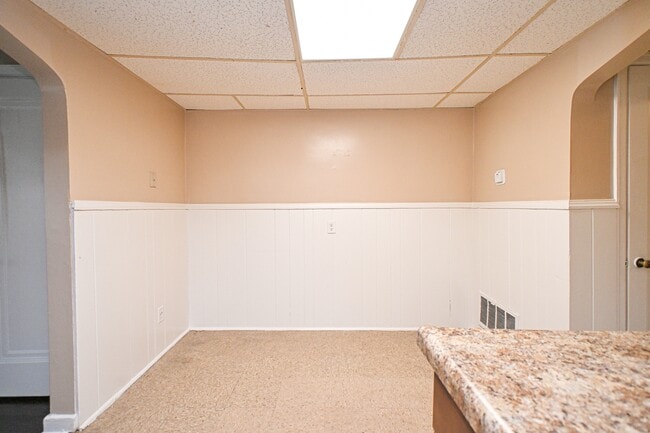 Building Photo - 3042 Percy Ave