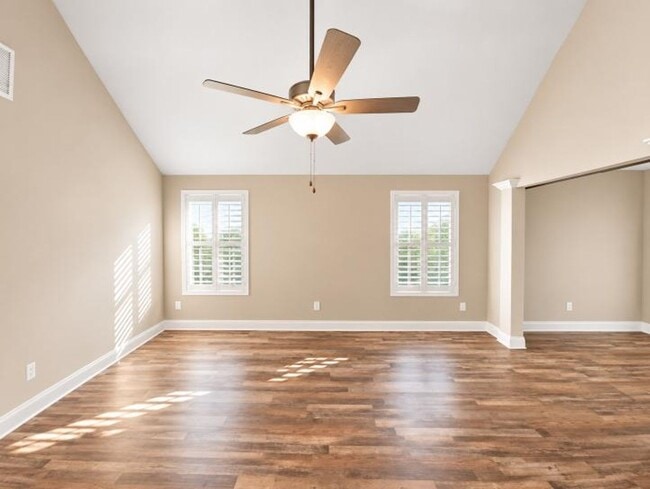 Building Photo - 1233 Black Oak Cir