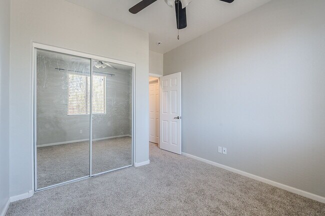 Building Photo - 4133 S Ponderosa Dr
