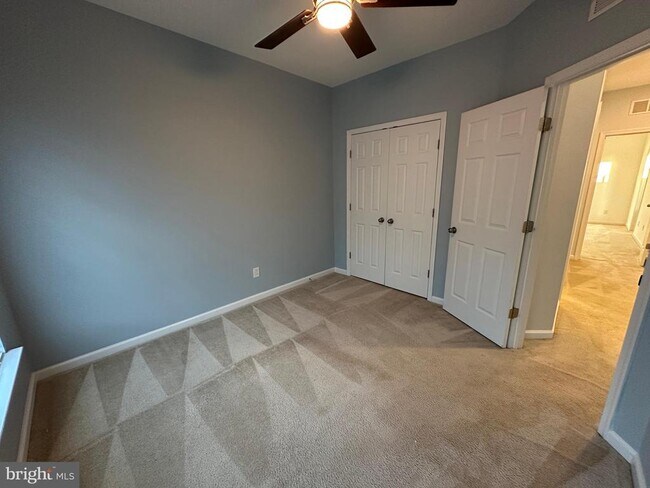 Building Photo - 9075 Alexander Way