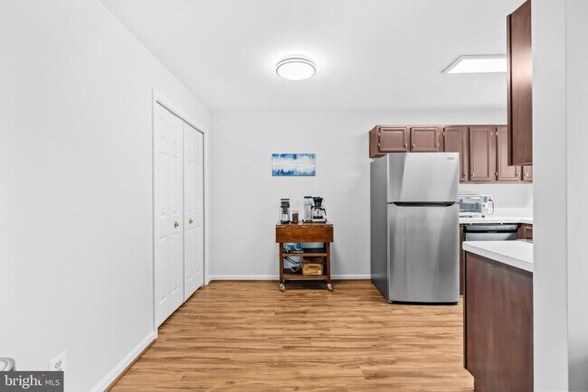 Building Photo - 1130 Huntmaster Terrace NE