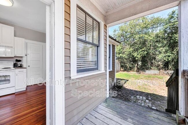 Building Photo - 1037 Kinard Ct